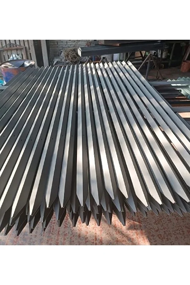 4 Delikli Bahçe Çit Direği